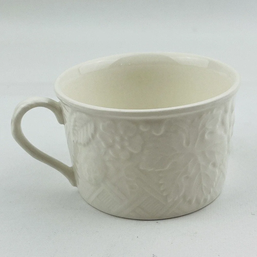 Mikasa English Countryside Flat Cup & Saucer Set White Stoneware Embossed Fruit‎